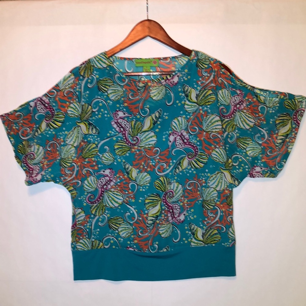 Island Republic cold shoulder Tropical top szS